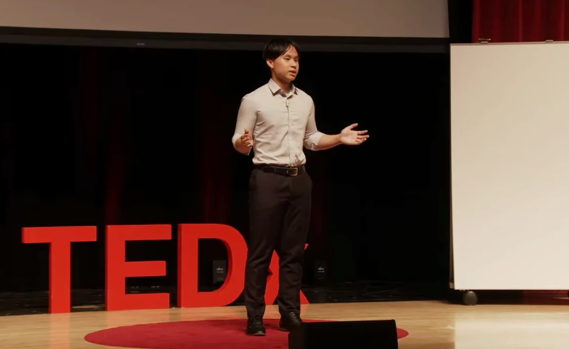 Gia Hưng chia sẻ trên sân khấu TEDx